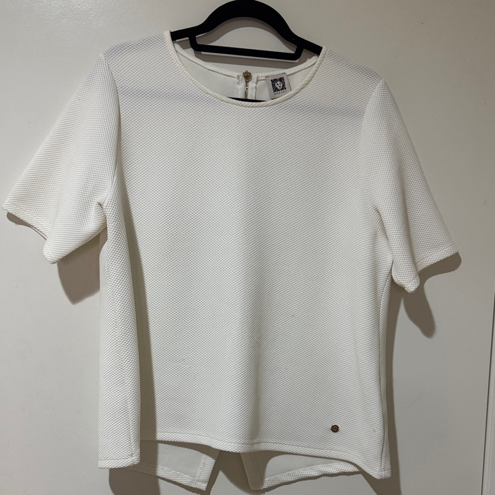 Anne Klein Textured Cream Short Sleeve Top